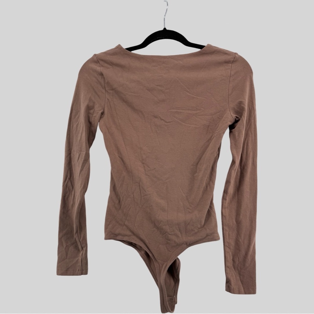 Abercrombie & Fitch Women's Long Sleeve V-Neck Bodysuit - Brown - Picture 6 of 6